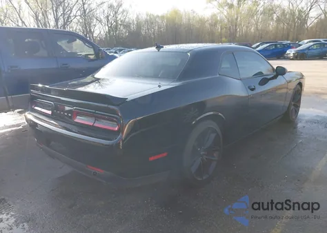 2021 Dodge Challenger R/T z USA, uszkodzony, nr VIN 2C3CDZBTXMH680640